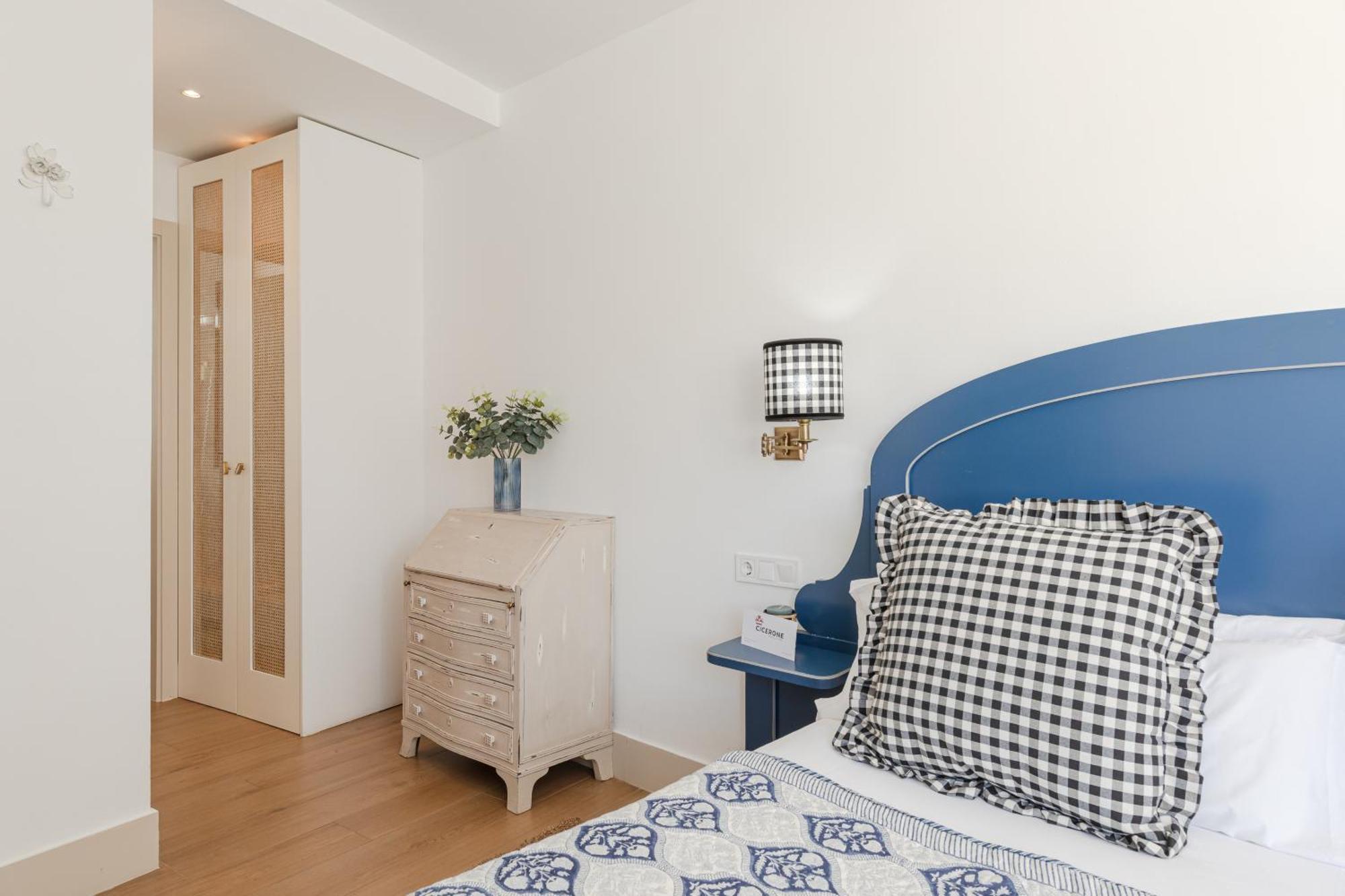 Nuea Cicerone Hotel Sevilla Bagian luar foto