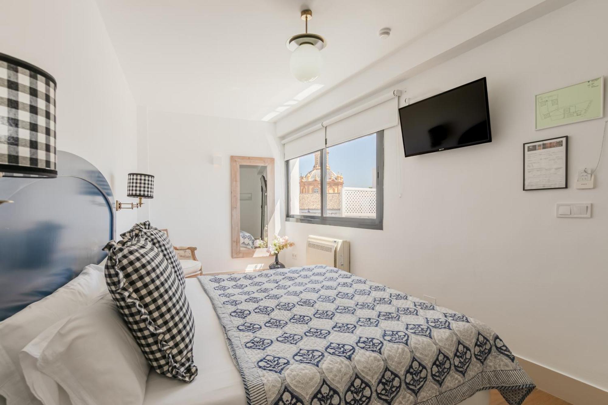 Nuea Cicerone Hotel Sevilla Bagian luar foto