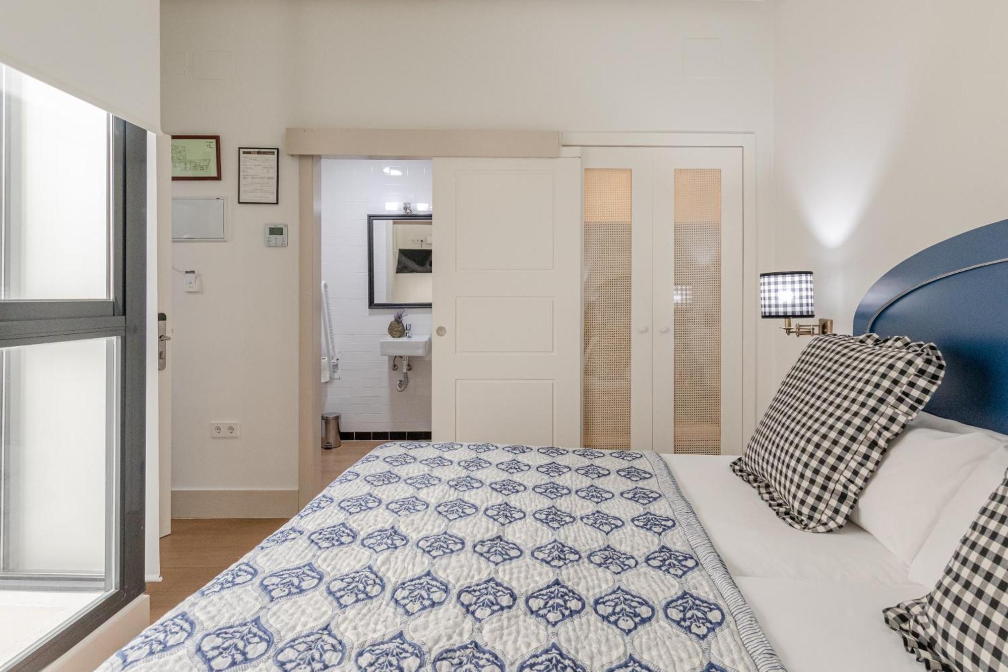 Nuea Cicerone Hotel Sevilla Bagian luar foto