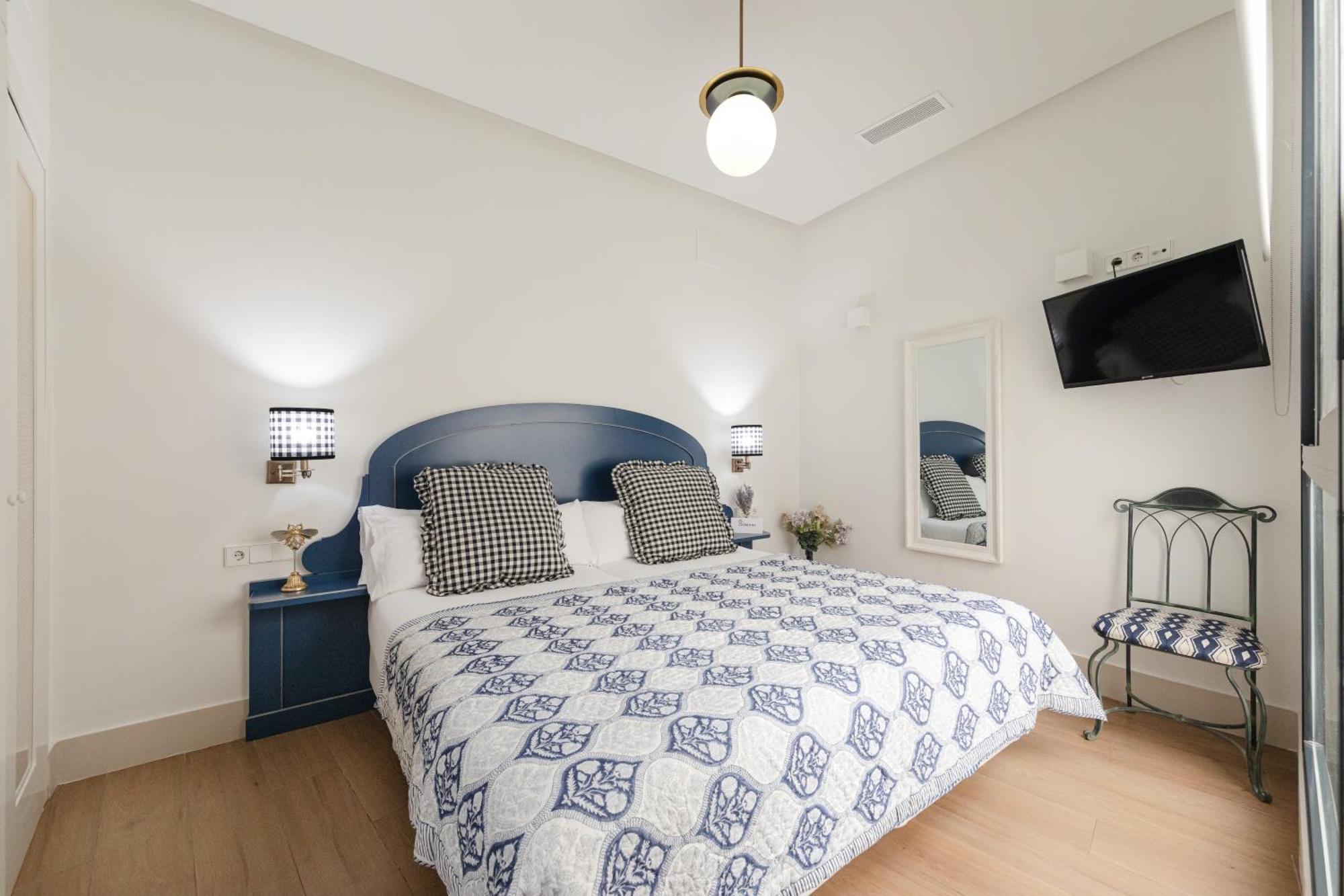 Nuea Cicerone Hotel Sevilla Bagian luar foto