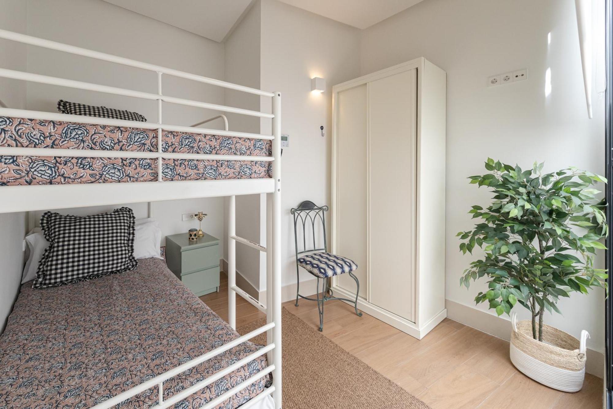 Nuea Cicerone Hotel Sevilla Bagian luar foto