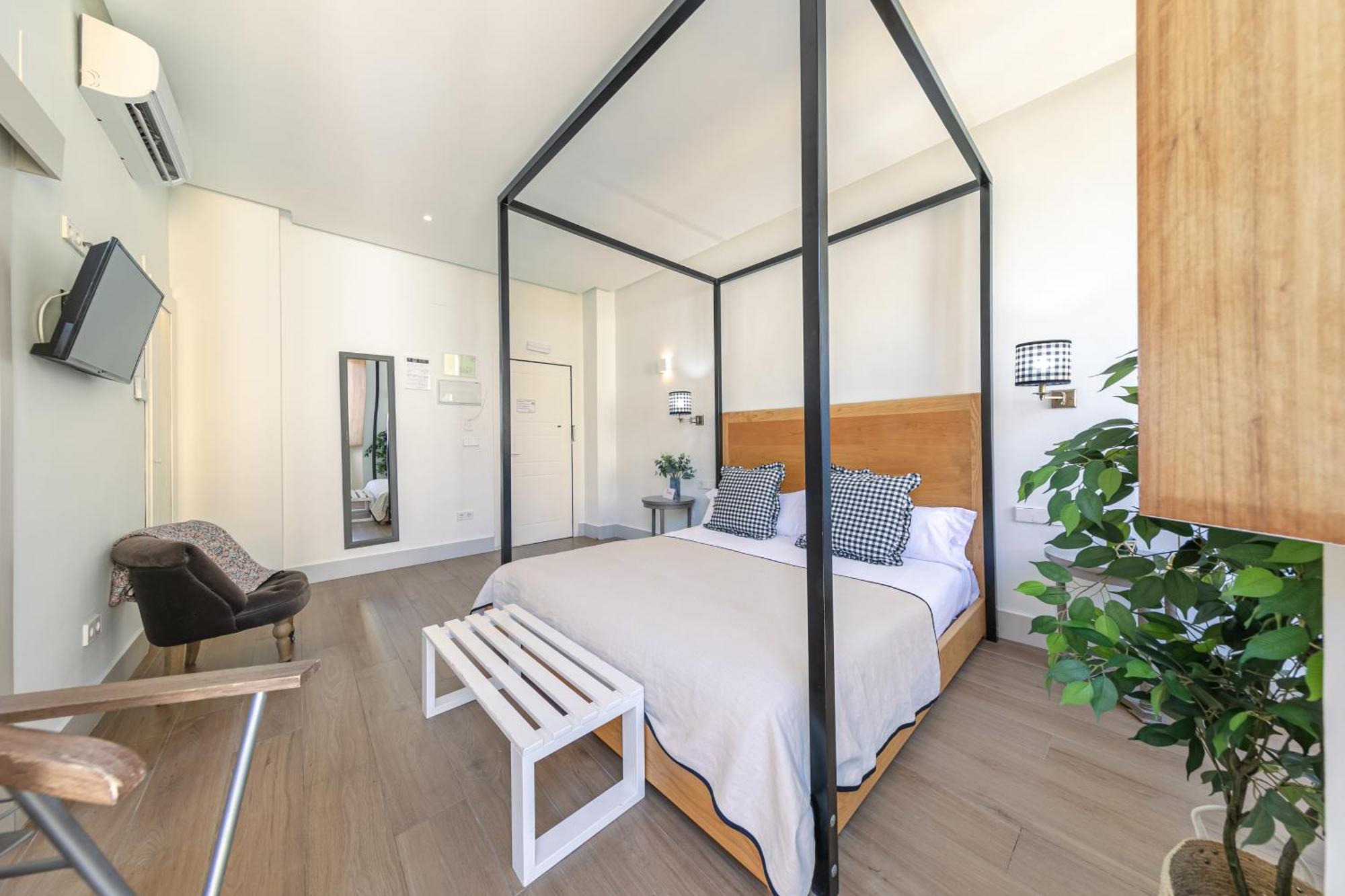 Nuea Cicerone Hotel Sevilla Bagian luar foto