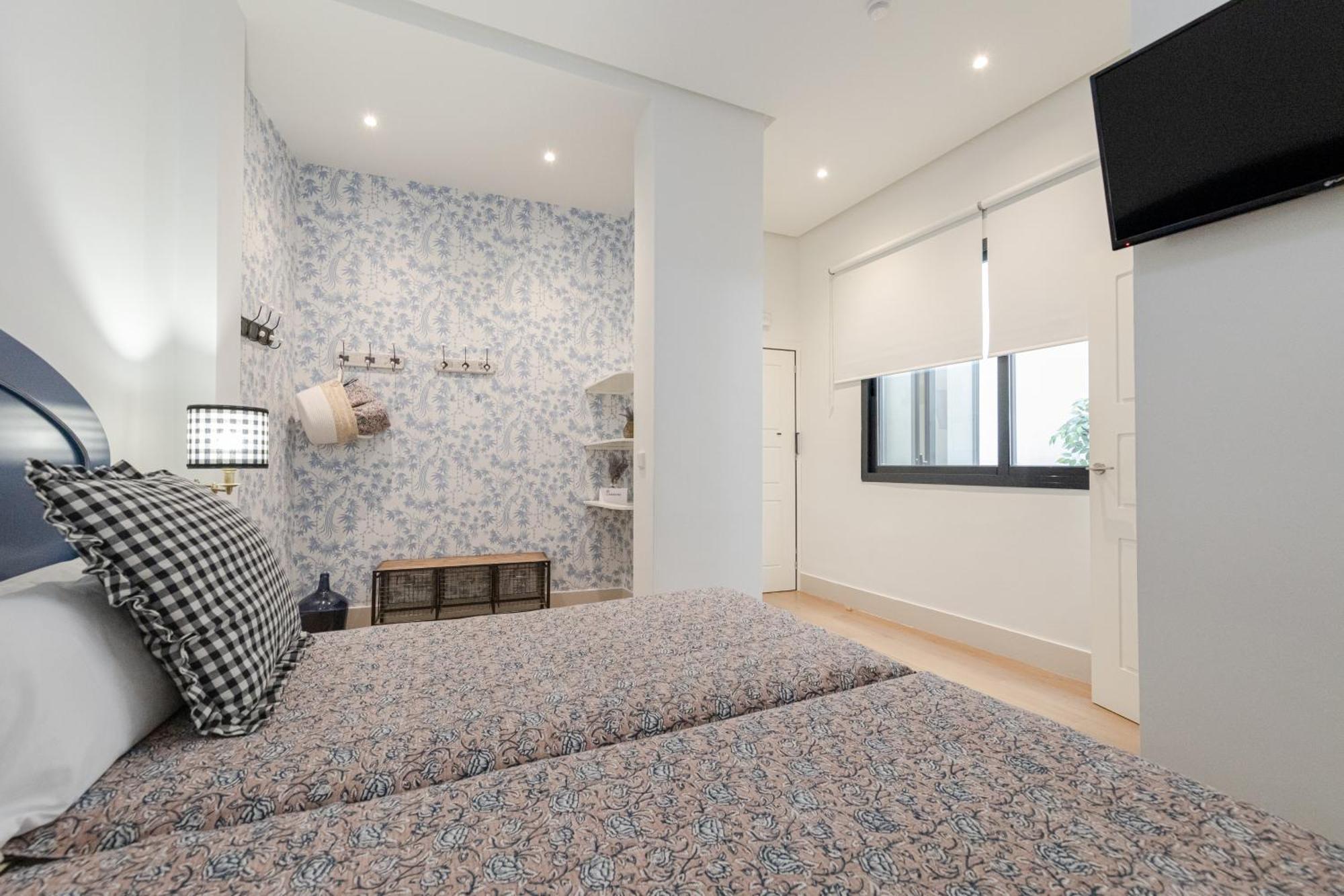 Nuea Cicerone Hotel Sevilla Bagian luar foto