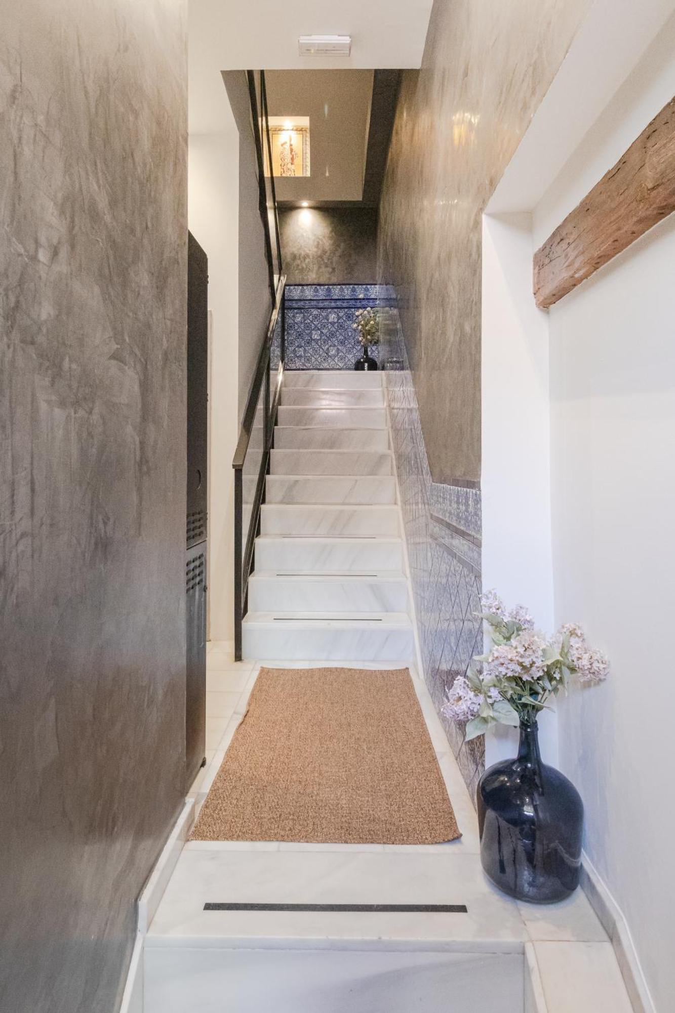 Nuea Cicerone Hotel Sevilla Bagian luar foto