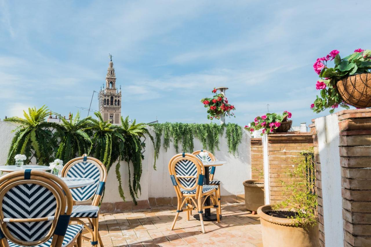 Nuea Cicerone Hotel Sevilla Bagian luar foto