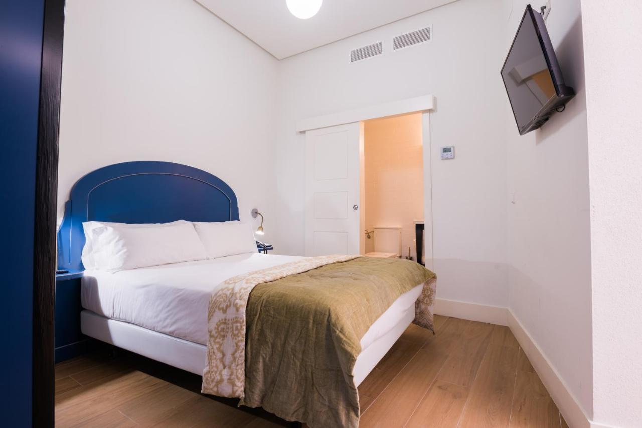 Nuea Cicerone Hotel Sevilla Bagian luar foto