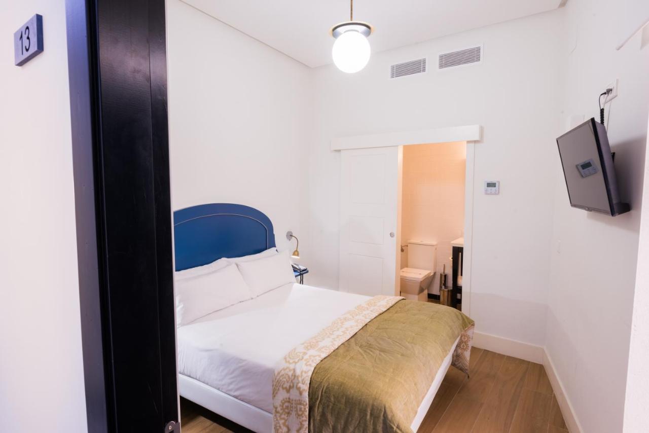 Nuea Cicerone Hotel Sevilla Bagian luar foto